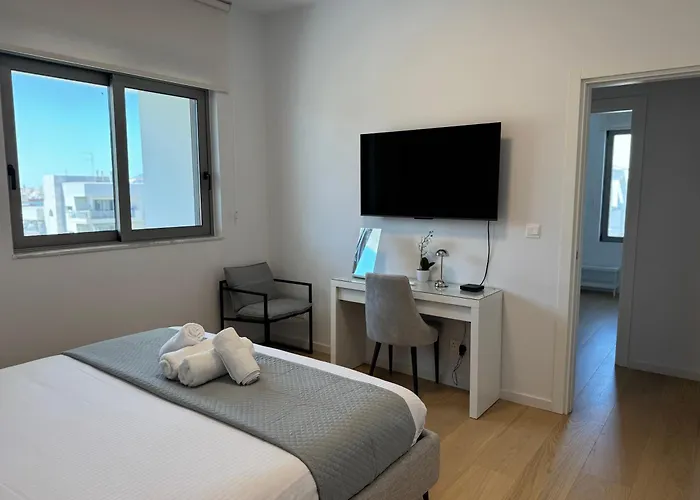 Wealthystays Parkside Residence